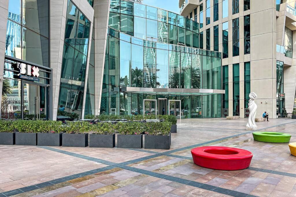 Apartment 4br Downtown With Burj View Pool Gym And Free Parking
