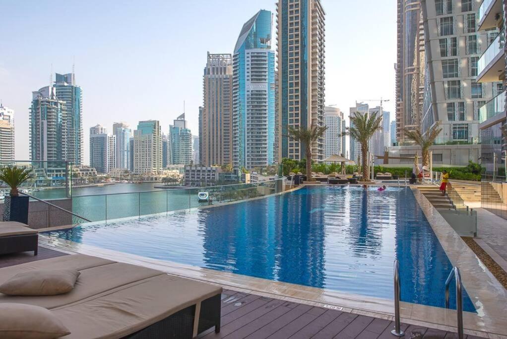 First Class 1br Amazing Marina Views Apartment Dubai