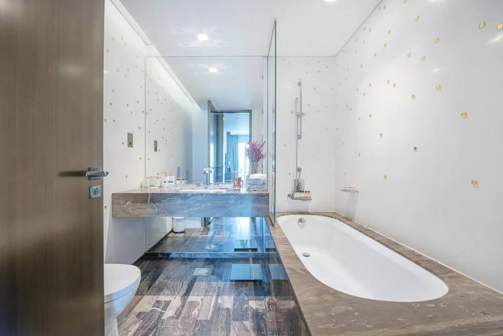 First Class 1br Amazing Marina Views Dubai