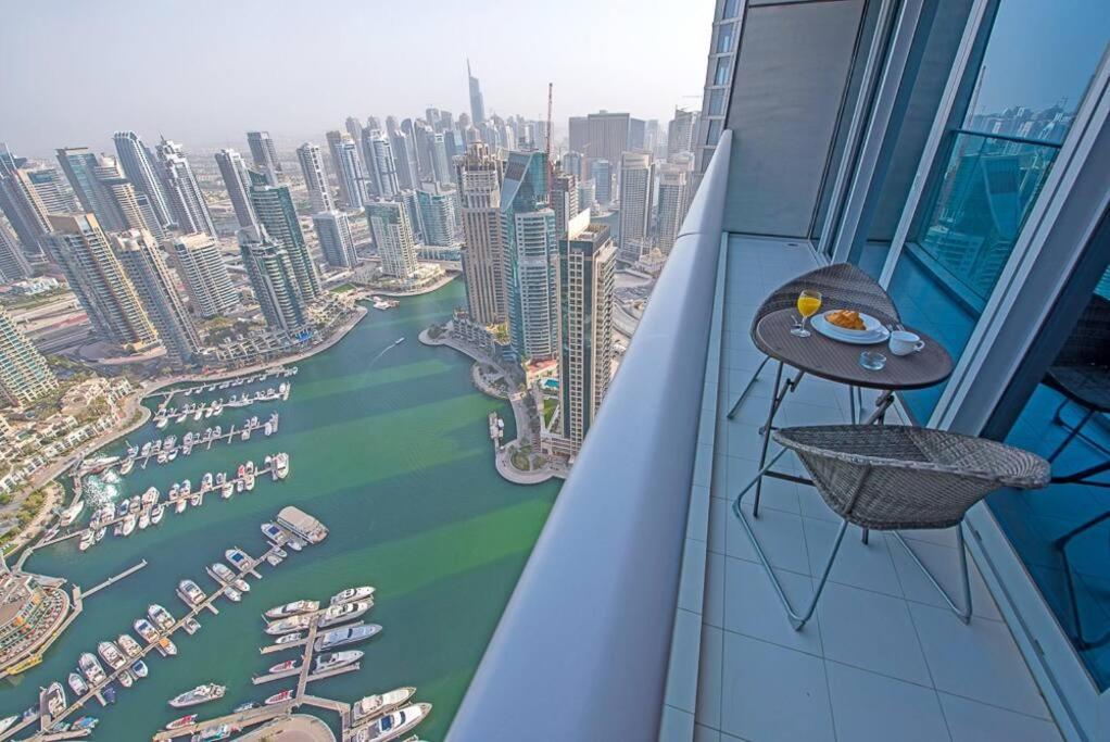 First Class 1br Amazing Marina Views Apartment